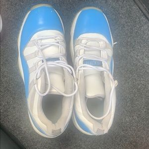 Jordan 11 Retro Low UNC